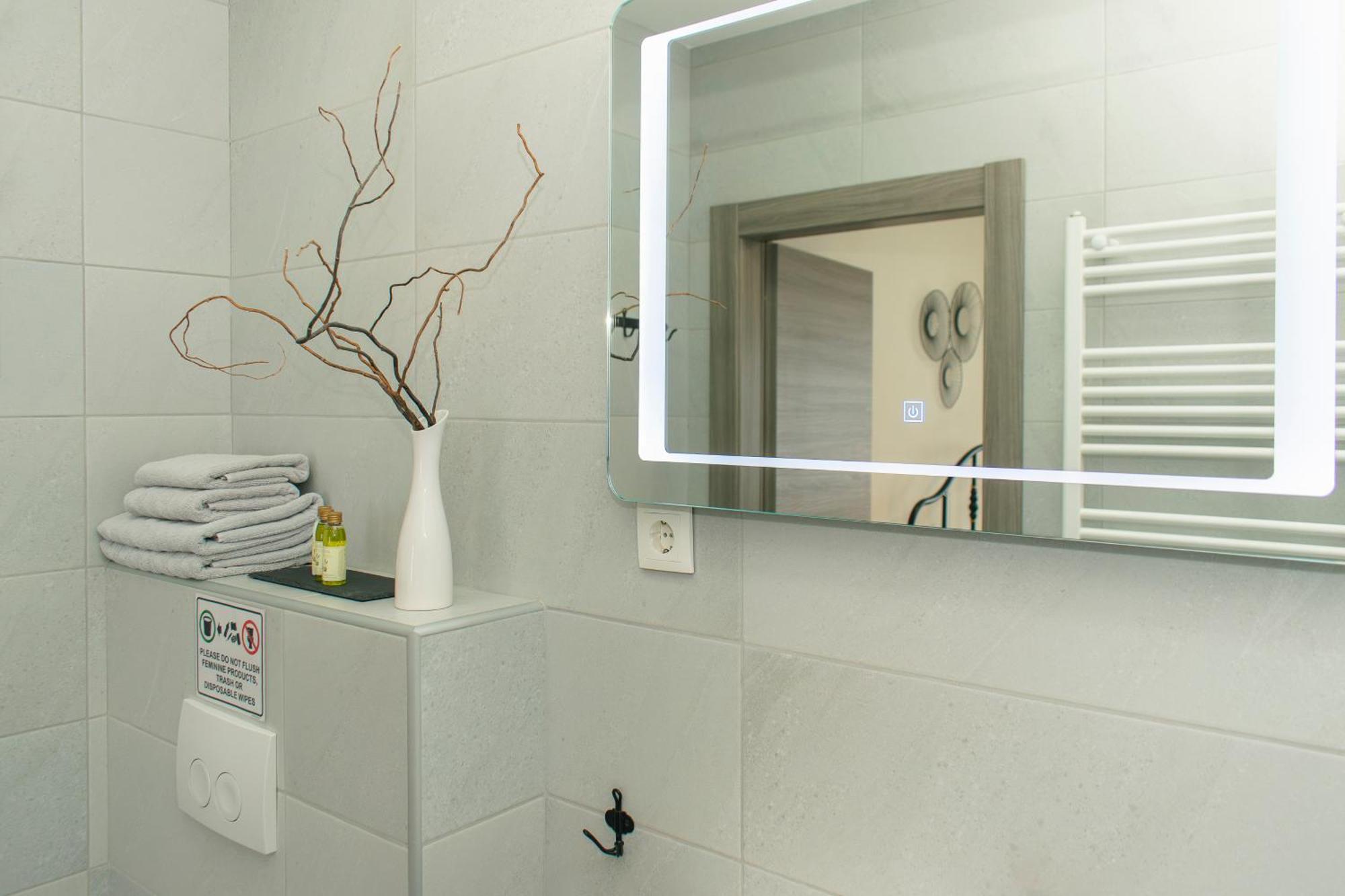 Goodlife Studio Apartment Pozega Bagian luar foto