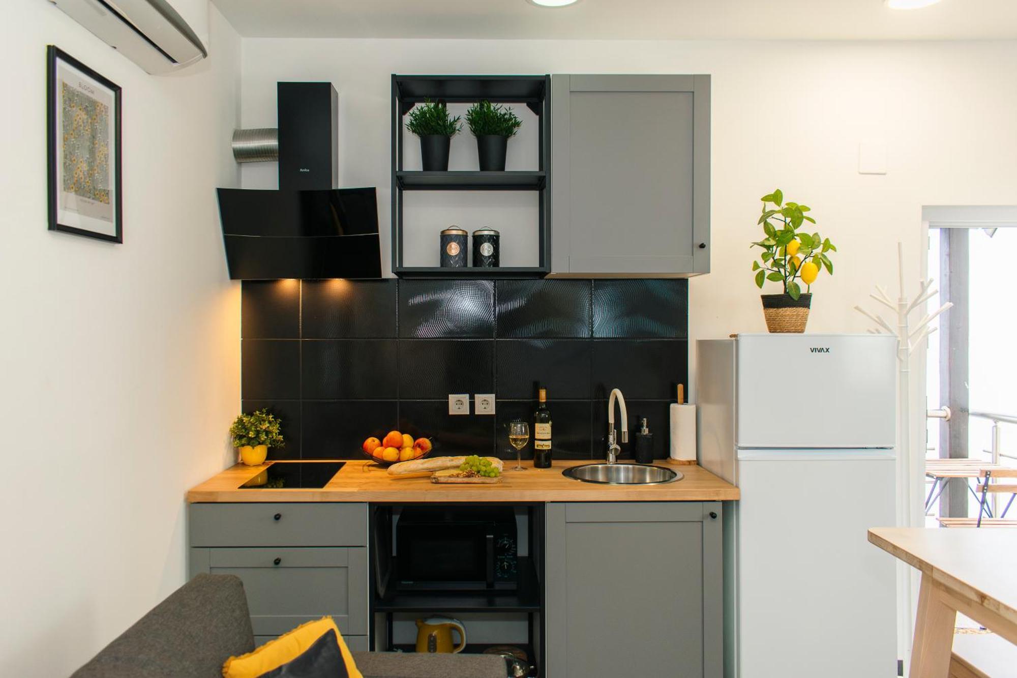 Goodlife Studio Apartment Pozega Bagian luar foto