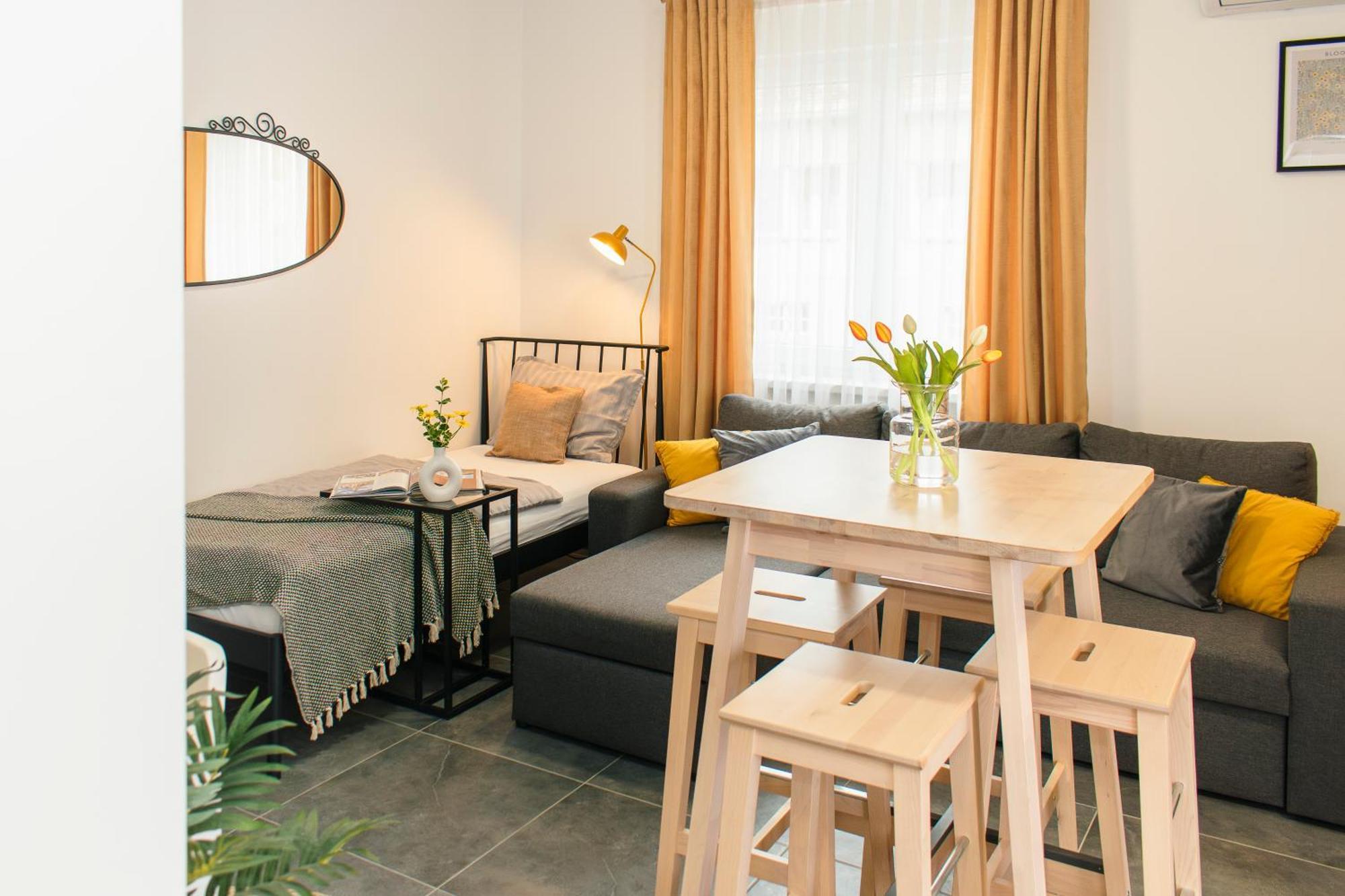 Goodlife Studio Apartment Pozega Bagian luar foto