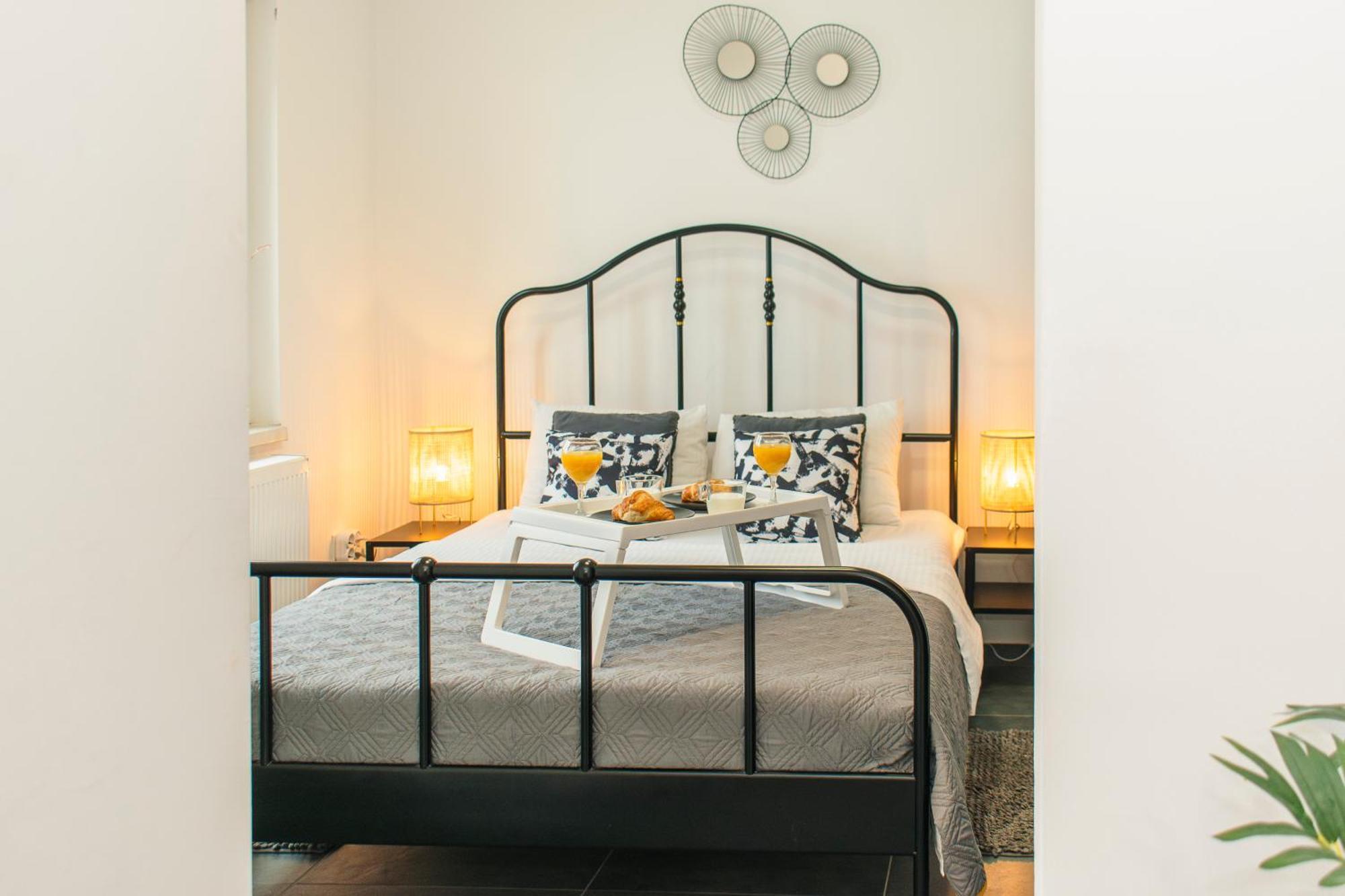 Goodlife Studio Apartment Pozega Bagian luar foto